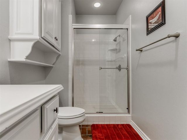 433 Hollowdale, Edmond, OK 73003