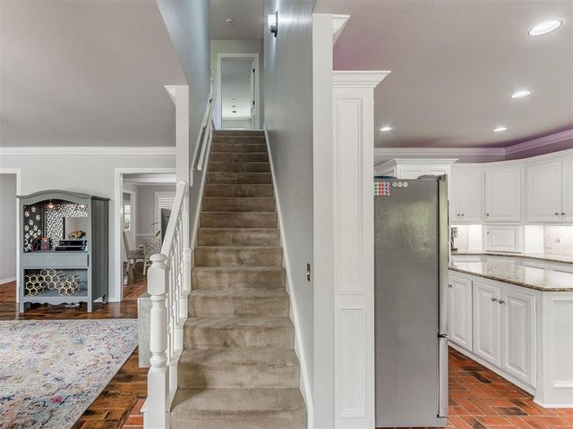 433 Hollowdale, Edmond, OK 73003
