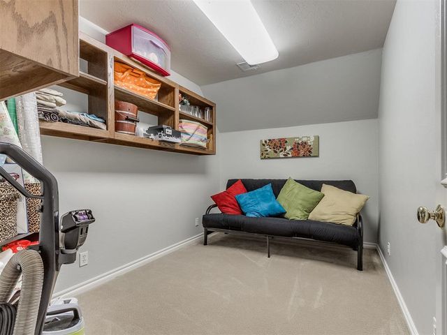 433 Hollowdale, Edmond, OK 73003