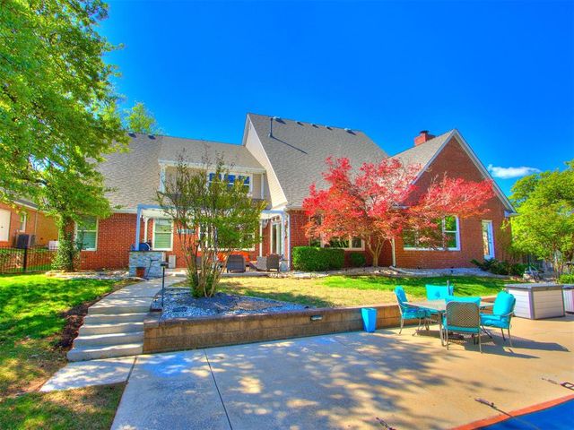 433 Hollowdale, Edmond, OK 73003