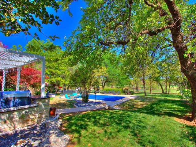 433 Hollowdale, Edmond, OK 73003