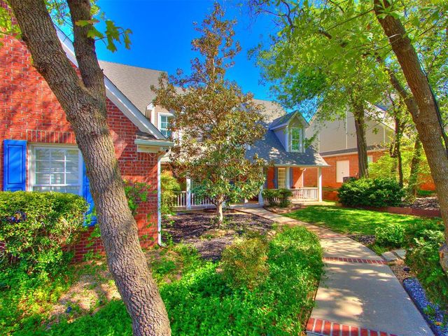 433 Hollowdale, Edmond, OK 73003