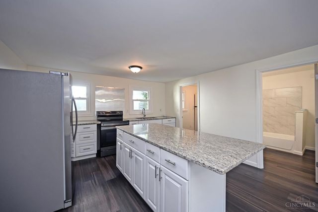 6065 Fifth Avenue, Miami Twp, OH 45342