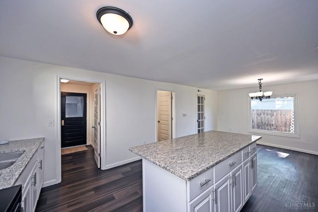 6065 Fifth Avenue, Miami Twp, OH 45342