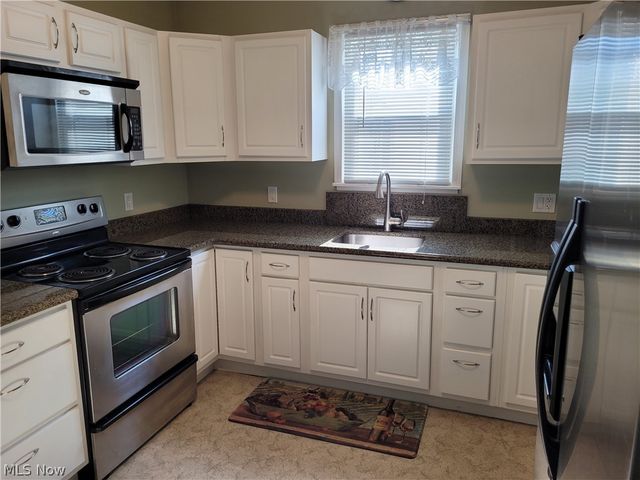4222 Behrwald Avenue, Cleveland, OH 44109