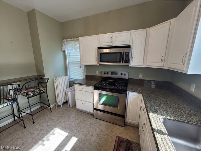 4222 Behrwald Avenue, Cleveland, OH 44109