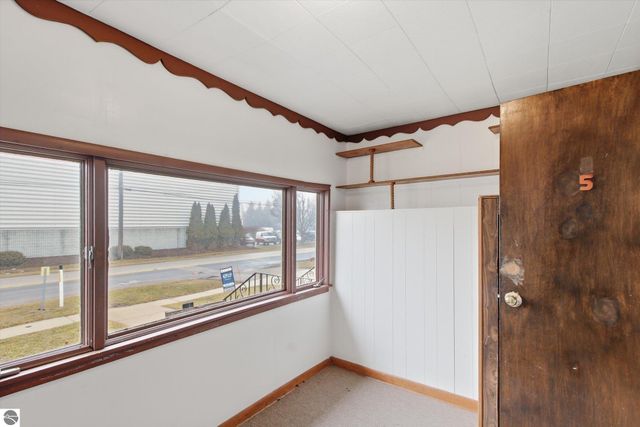 430 Bridge Avenue, Alma, MI 48801