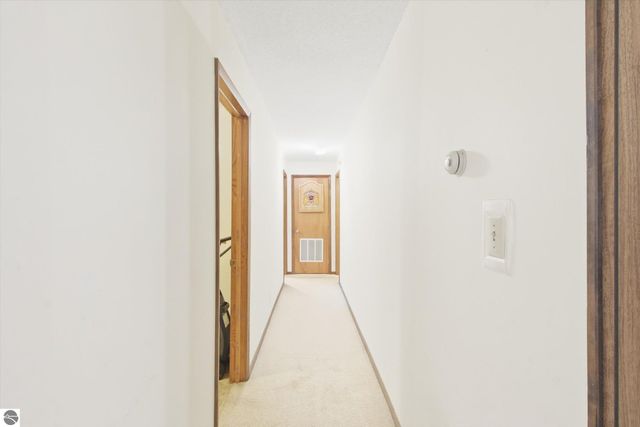 430 Bridge Avenue, Alma, MI 48801