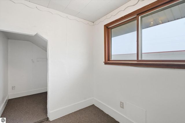 430 Bridge Avenue, Alma, MI 48801