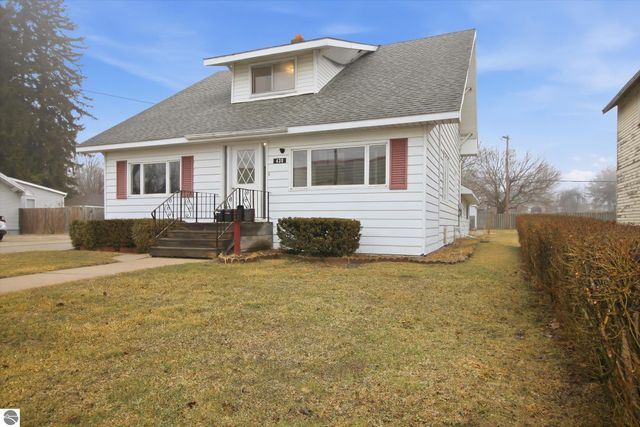 430 Bridge Avenue, Alma, MI 48801