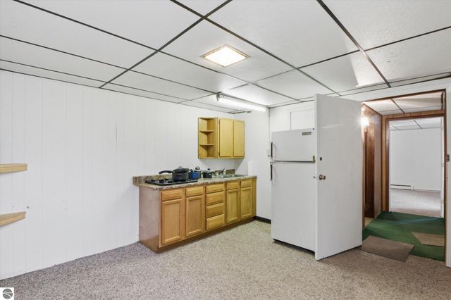 430 Bridge Avenue, Alma, MI 48801