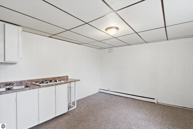 430 Bridge Avenue, Alma, MI 48801