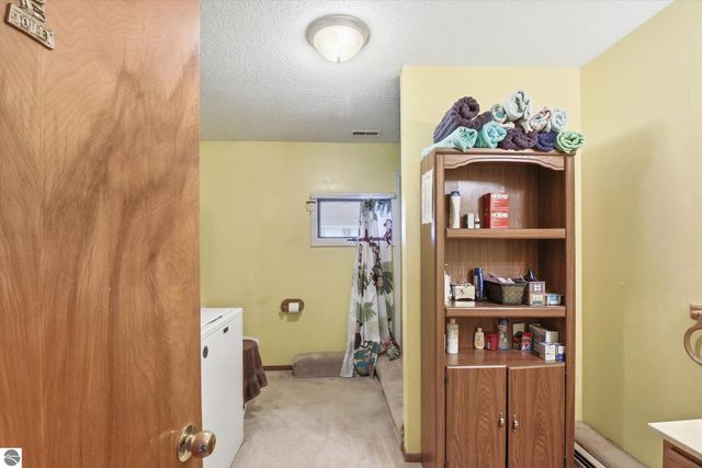 430 Bridge Avenue, Alma, MI 48801