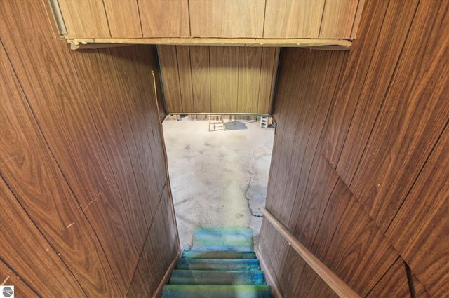 430 Bridge Avenue, Alma, MI 48801