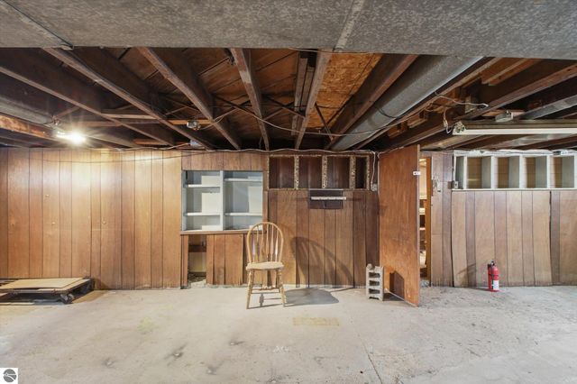 430 Bridge Avenue, Alma, MI 48801