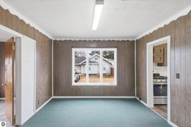 430 Bridge Avenue, Alma, MI 48801