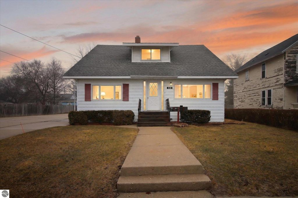 430 Bridge Avenue, Alma, MI 48801