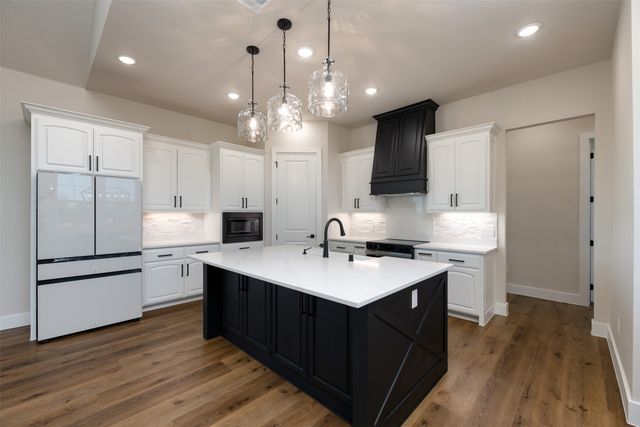 1032 Don Eve Court, Azle, TX 76020