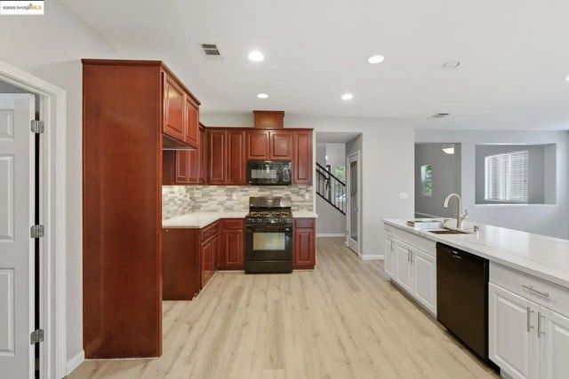 145 Warhol Way, Oakley, CA 94561