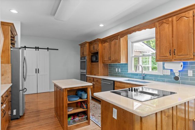 1908 Windy Oaks Lane, Hixson, TN 37343