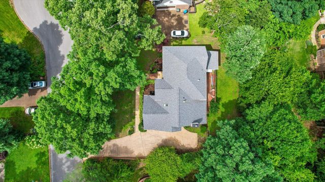1908 Windy Oaks Lane, Hixson, TN 37343