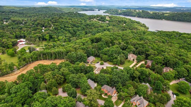 1908 Windy Oaks Lane, Hixson, TN 37343