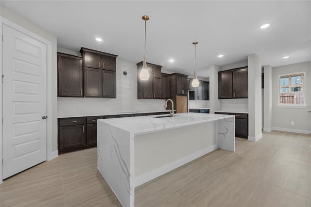 104 Pinyon Pine DR, Bastrop, TX 78602