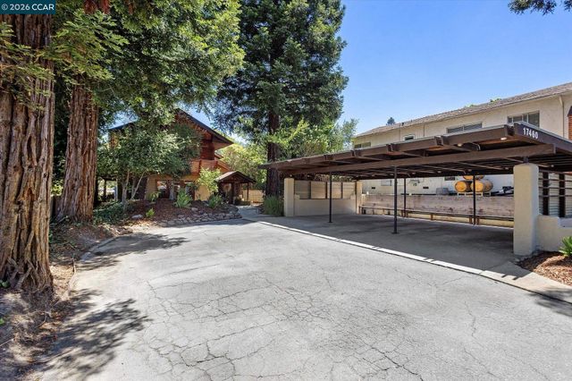 17460 Vineyard Rd, Castro Valley, CA 94546