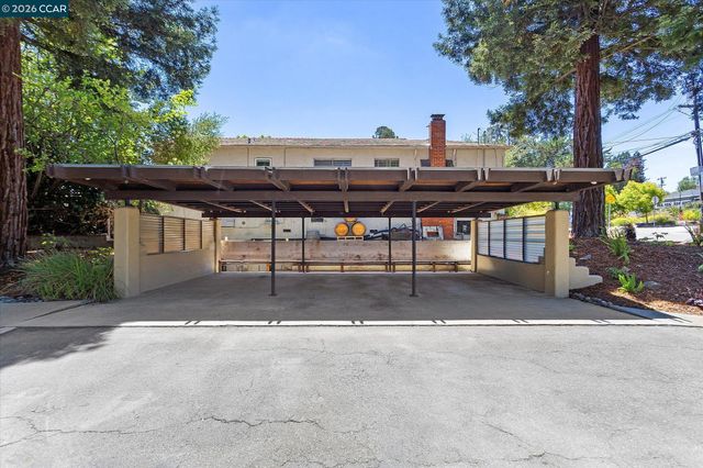 17460 Vineyard Rd, Castro Valley, CA 94546