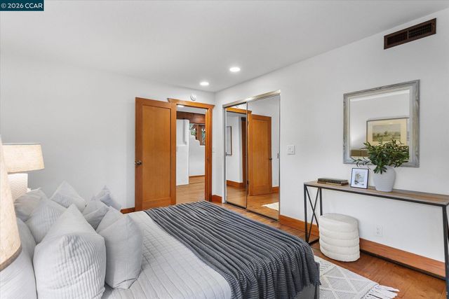 17460 Vineyard Rd, Castro Valley, CA 94546