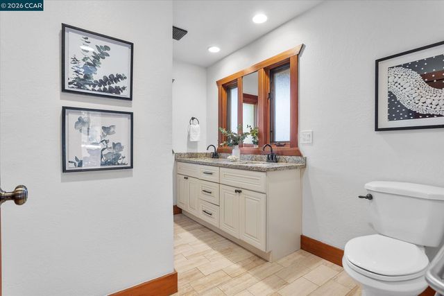 17460 Vineyard Rd, Castro Valley, CA 94546
