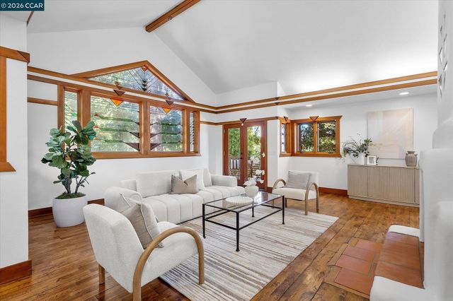 17460 Vineyard Rd, Castro Valley, CA 94546