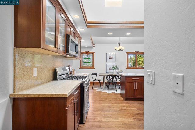17460 Vineyard Rd, Castro Valley, CA 94546
