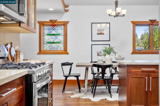 17460 Vineyard Rd, Castro Valley, CA 94546