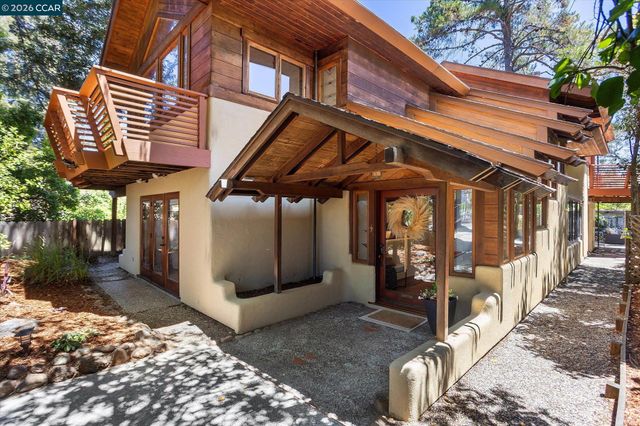 17460 Vineyard Rd, Castro Valley, CA 94546