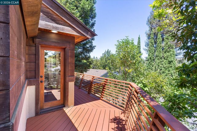 17460 Vineyard Rd, Castro Valley, CA 94546