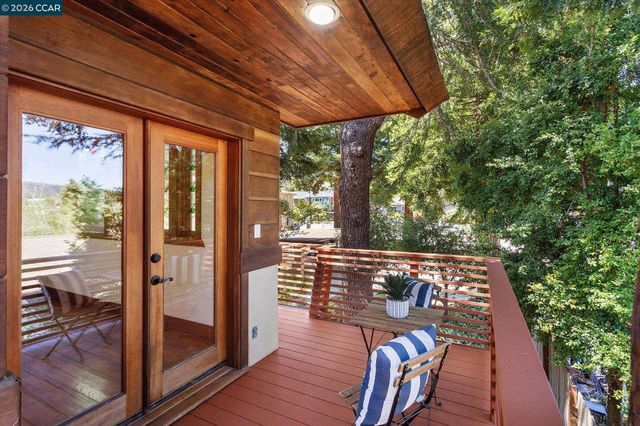 17460 Vineyard Rd, Castro Valley, CA 94546