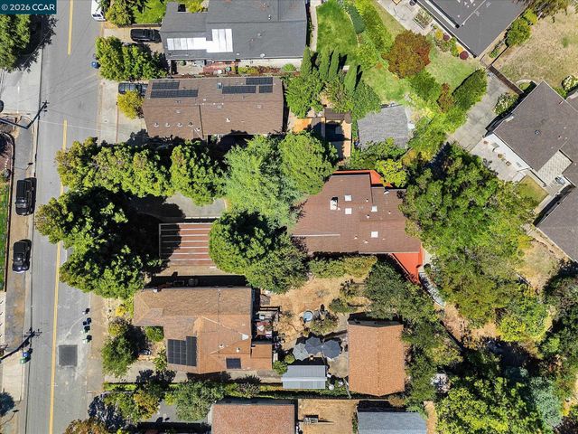 17460 Vineyard Rd, Castro Valley, CA 94546