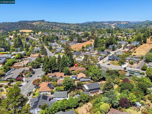 17460 Vineyard Rd, Castro Valley, CA 94546