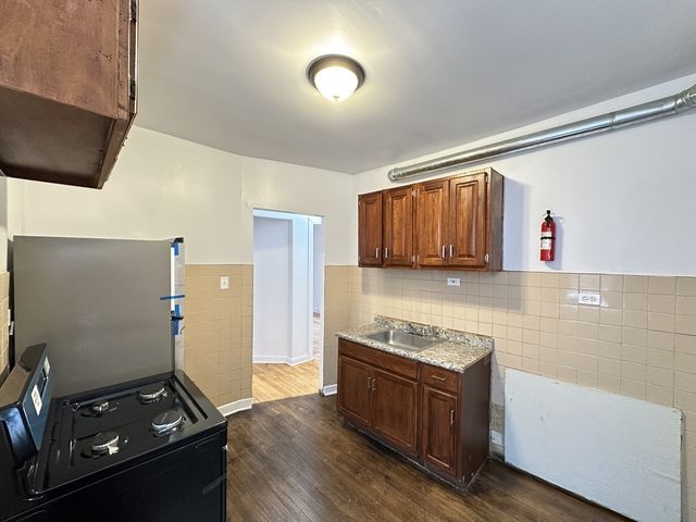 7149 S CONSTANCE Avenue 2W, Chicago, IL 60649