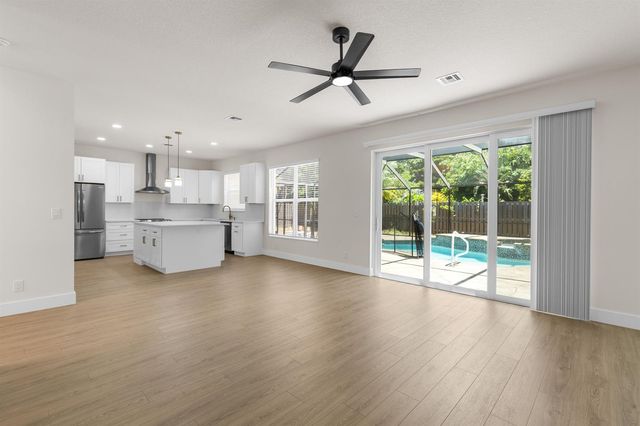 7686 Cedar Hurst Court, Lake Worth, FL 33467
