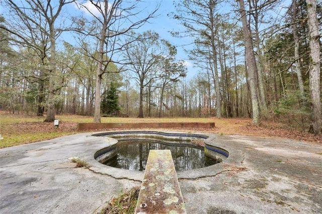 3003 SW East Fairview SW Road, Mcdonough, GA 30252