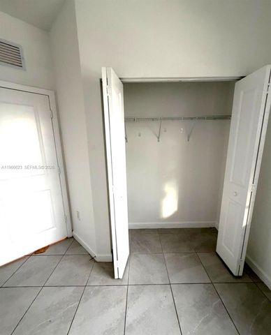 11855 SW 246th Ter 0, Homestead, FL 33032