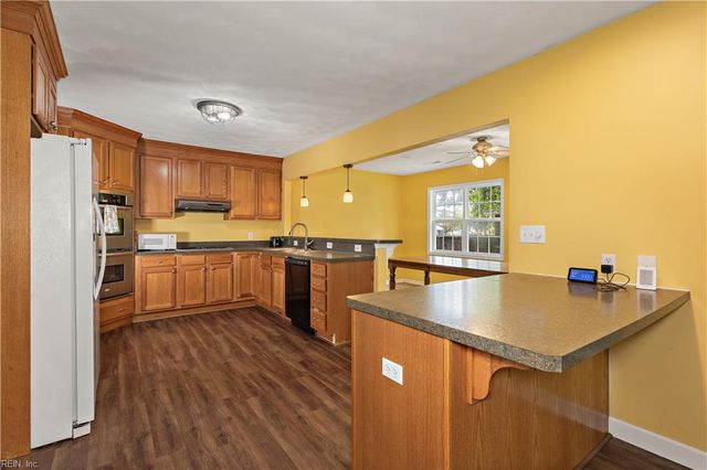 5096 Rochelle RD, Virginia Beach, VA 23464