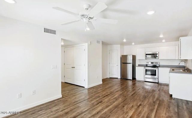 12945 W GREENWAY Road 36, El Mirage, AZ 85335