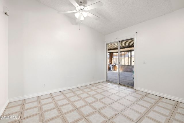 2906 Casamia Avenue, Palmdale, CA 93550