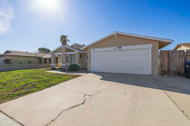 2906 Casamia Avenue, Palmdale, CA 93550