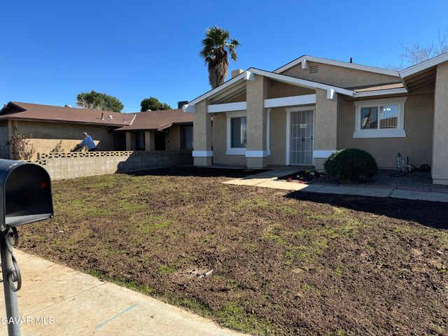 2906 Casamia Avenue, Palmdale, CA 93550