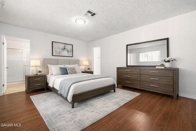 2906 Casamia Avenue, Palmdale, CA 93550