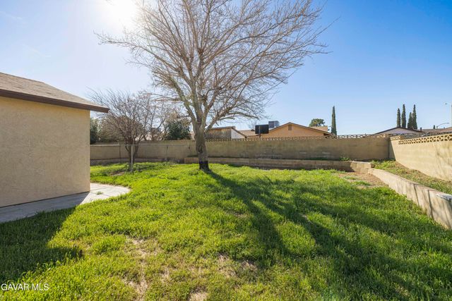 2906 Casamia Avenue, Palmdale, CA 93550